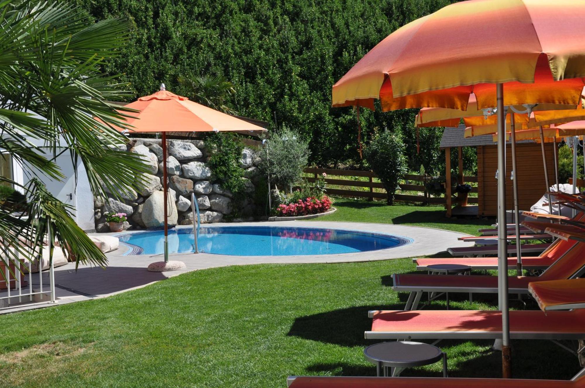 Adults Only Hotel Grafenstein Scena Esterno foto