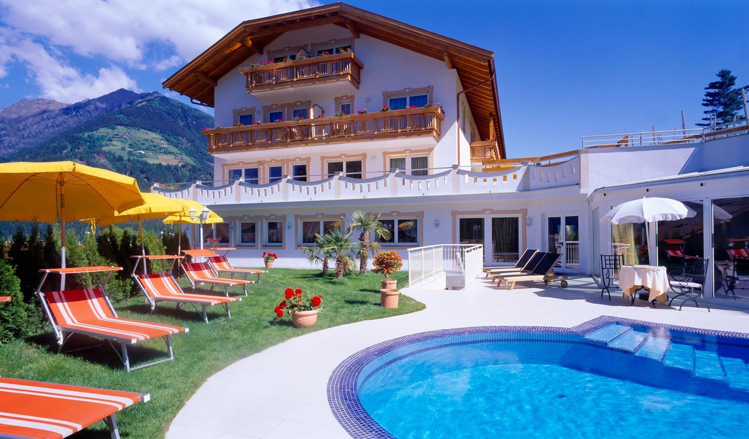 Adults Only Hotel Grafenstein Scena Esterno foto