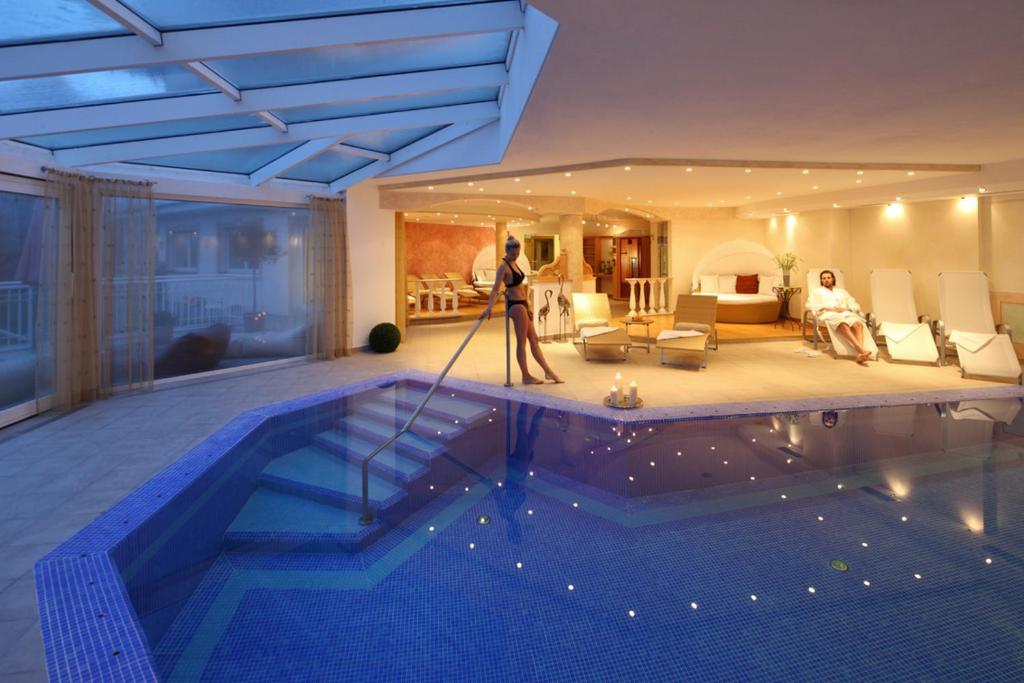Adults Only Hotel Grafenstein Scena Esterno foto